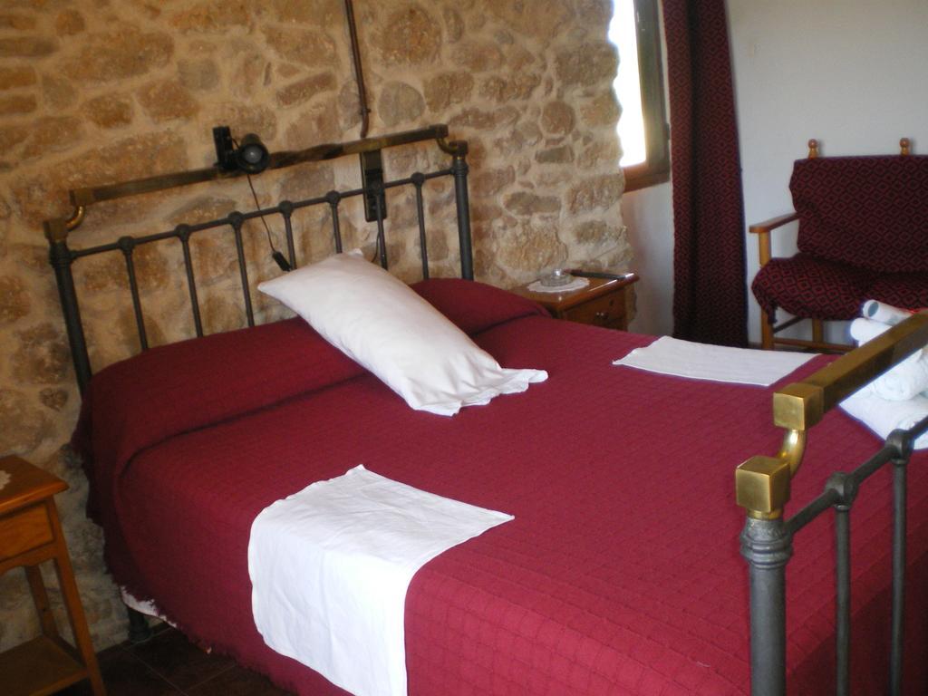 Masia Del Aragones Пеньярроия-де-Таставинс Номер фото
