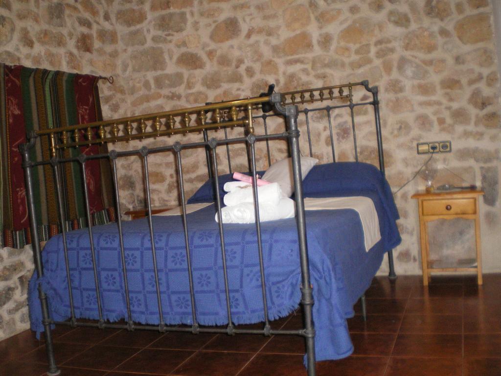 Masia Del Aragones Пеньярроия-де-Таставинс Номер фото